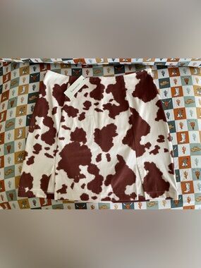 Blue Rain White Skirt with Brown Spot Print